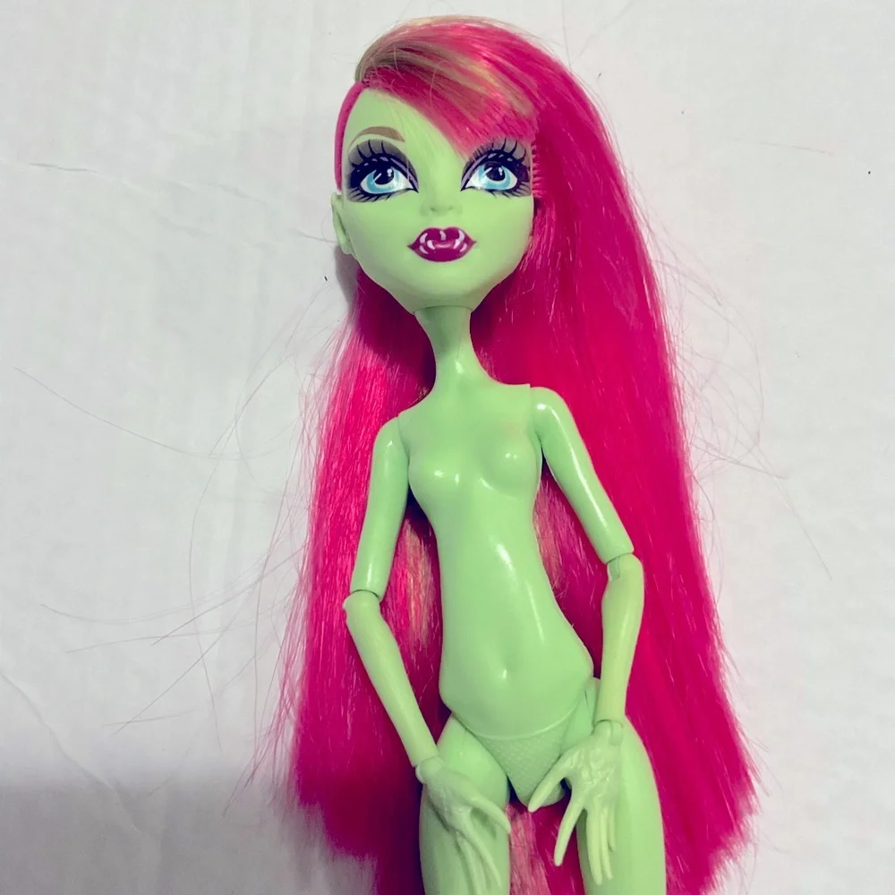 N/A monster high